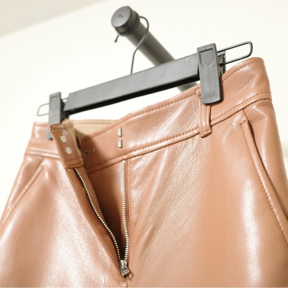 Babaton Mid Rise Vegan Leather Command Cropped Pant Epicurean Brown Size US 00 - Picture 3 of 5